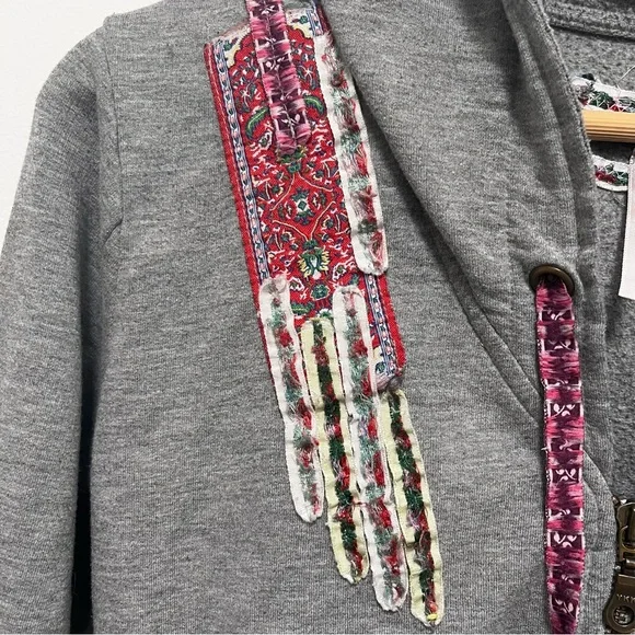 FREE PEOPLE Patchwork Ribbon Fitted Hoodie size Large (fits more like a medium) - Picture 8 of 15